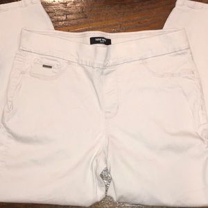 Nine west jeans pull on skinny crop khaki tan with zippers pet ankle size 12